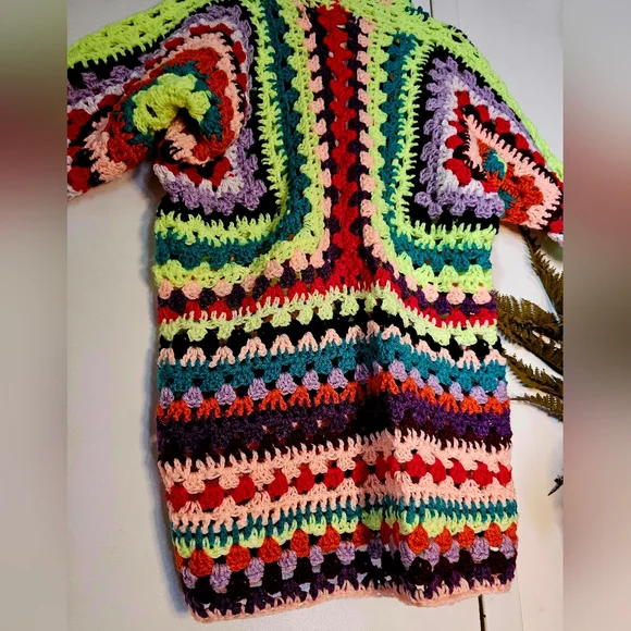 Handmade Crochet Maximalist Long Hex Square Granny Square Short Sleeve Cardigan - Picture 10 of 12